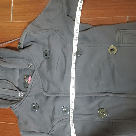 Aritzia Talula XS sweater jacket - Picture 7 of 7